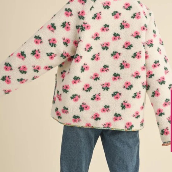 Off White Floral Print Sherpa Jacket Contrast Piping Detail - Picture 6 of 8